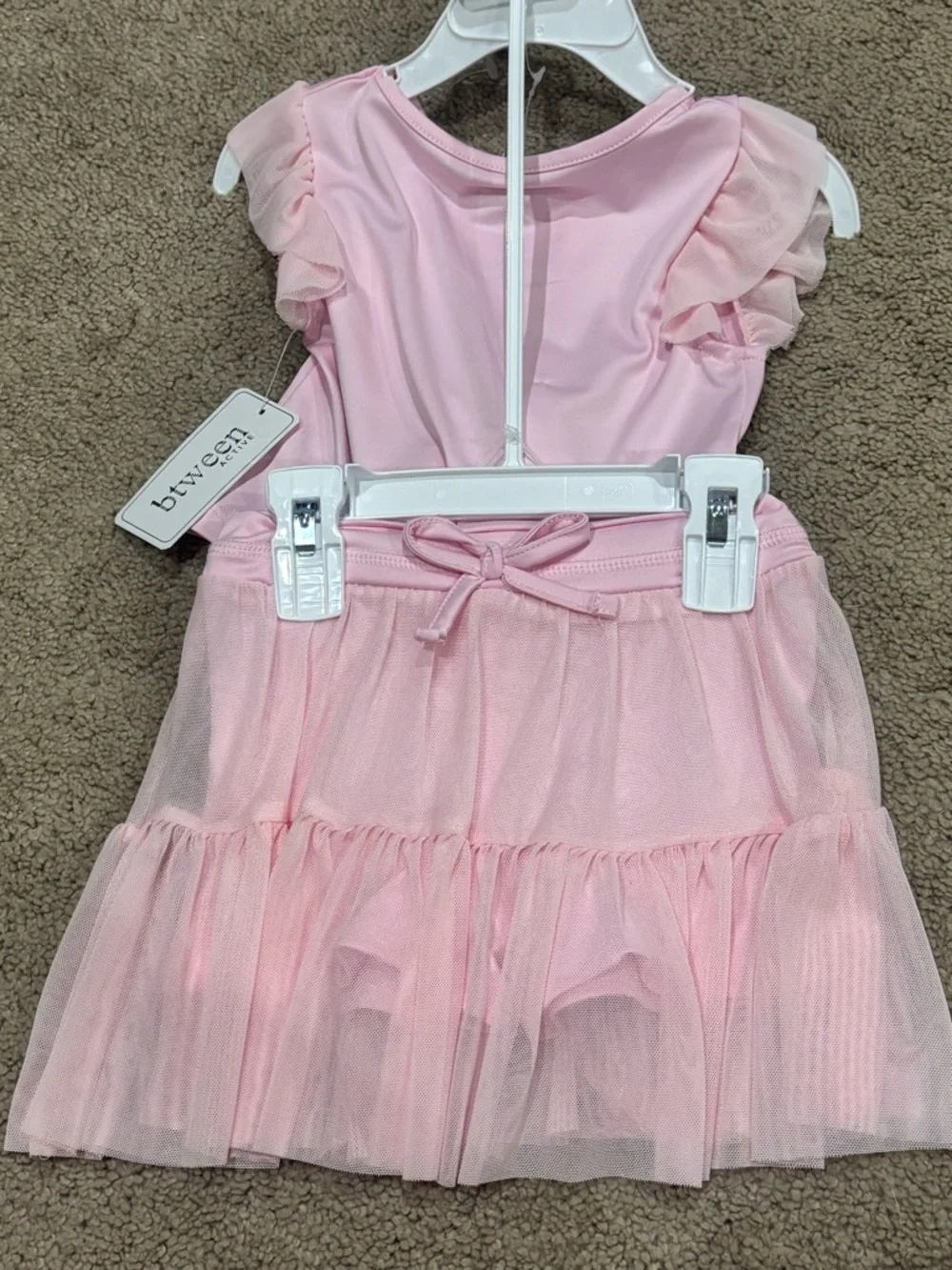 NWT btween Active 3T Pink Tulle Girls' 3 Piece Set Shirt Skirt & Hair Tie Bow - Picture 2 of 3